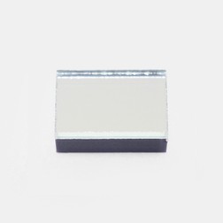 濱松 硅光電二極管 S16495 配有濾波器 單色光(310nm)檢測