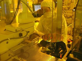 晶圓代工熱鬧滾滾,聯(lián)電何以超過老大臺積電?(圖2) 1-210ZQF015J6.jpg